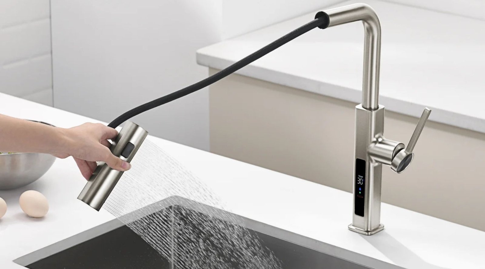 Are Pull-Out Kitchen Faucets Ideal for Small Sinks?